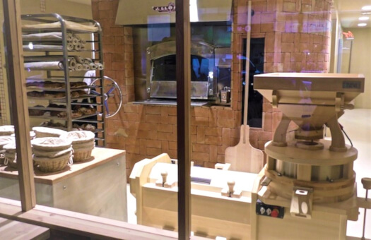 moulin_dans_la_boulangerie_525