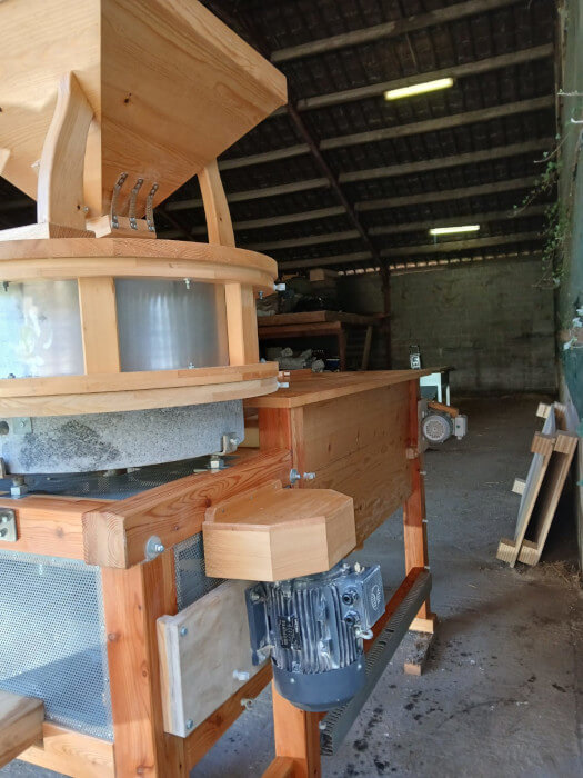 systeme-bluterie-moulin-artisanale-occasion.jpg