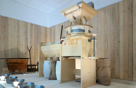 d8a58-fabricant-moulin-farine-boulangerie.jpg