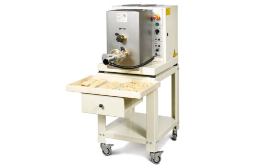 Machines à pâtes artisanales PM18 en version standard, simple et efficace machine_a_pates_restaurant_presse_extrudeuse_fabricant