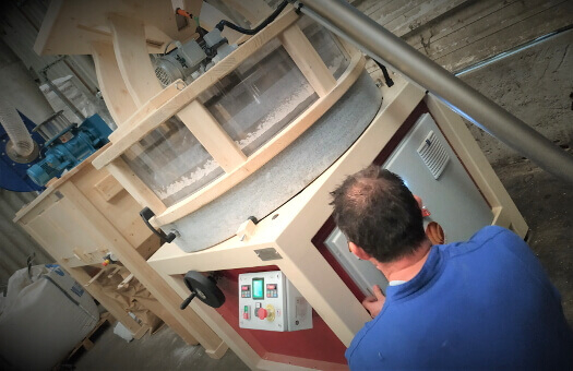 Raccordement électrique d'un moulin PRO100 lors d'une installation maintenance_meunerie_moulin