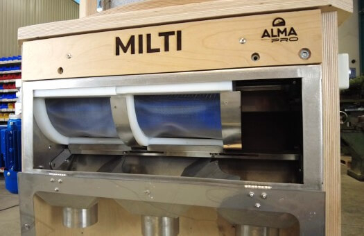 Un blutoir simple et efficace pour séparer la farine, la semoule et le son de blé blutoir_bluterie_farine