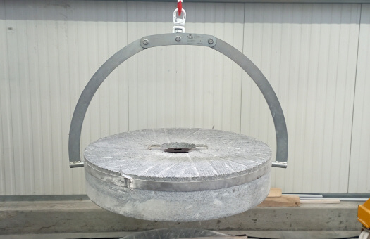 Pour votre moulin à céréales PRO100 pince_de_levage_meules_moulin