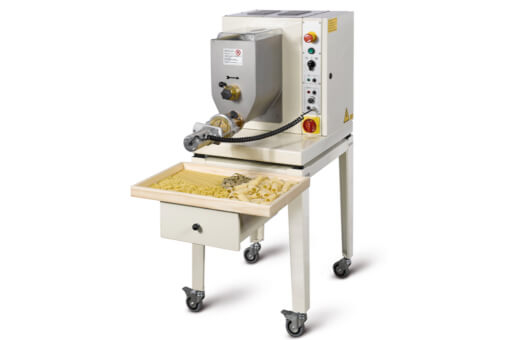 Presse à pâtes PM14 avec option table sur roues et système de ventilation des pâtes fabricant_machine_a_pates_ferme_circuit_court_restaurant