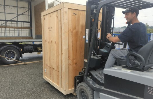 Chargement de votre matériel par un professionnel du transport Chargement de votre matériel par un professionnel du transport